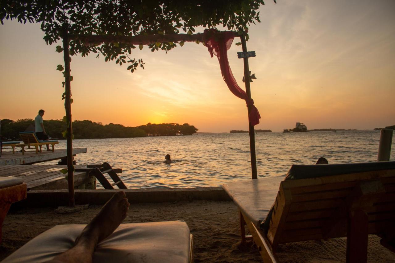 Isla Los Erizos Ecohouse Isla Grande  Buitenkant foto