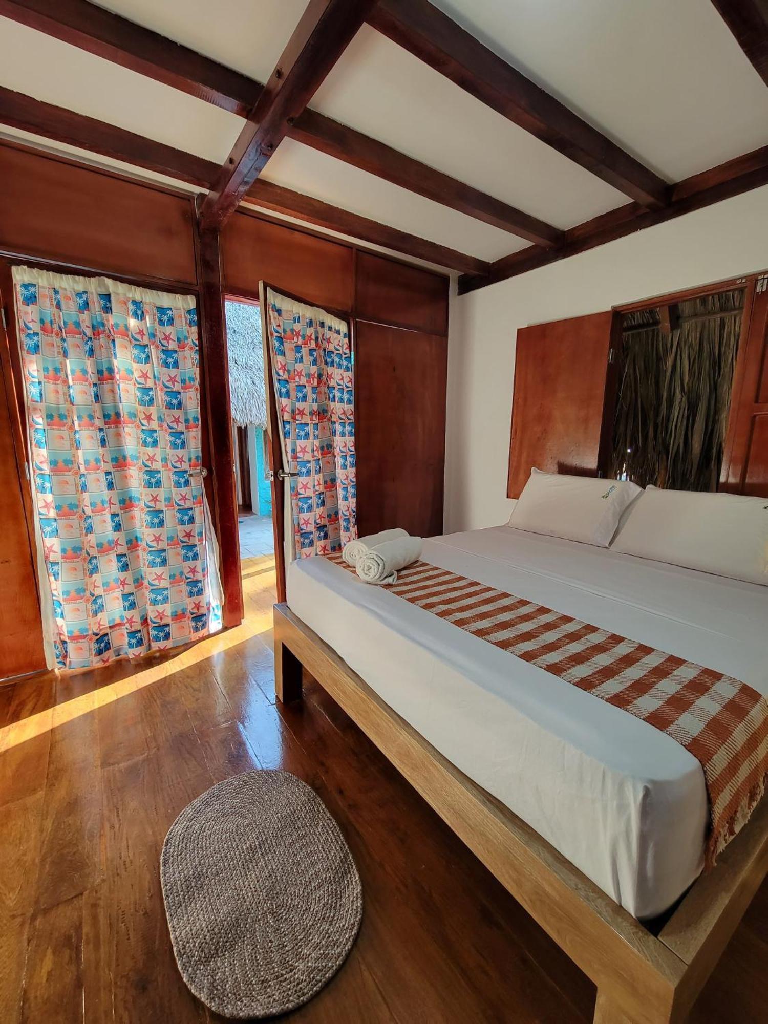 Isla Los Erizos Ecohouse Isla Grande  Buitenkant foto